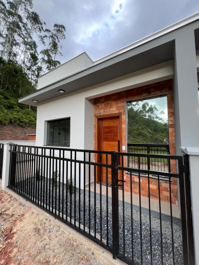 Casa de 3 quartos, no bairro Lageado Baixo, em Guabiruba | Eu Corretor