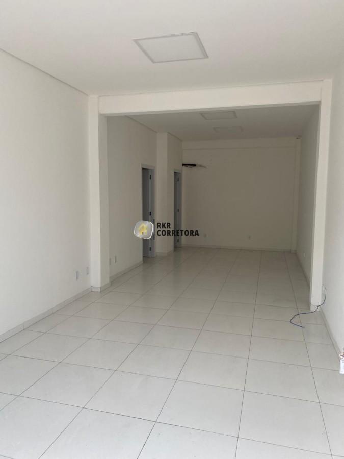 Sala Comercial de 50m² no bairro CENTRO, em Guabiruba | Eu Corretor