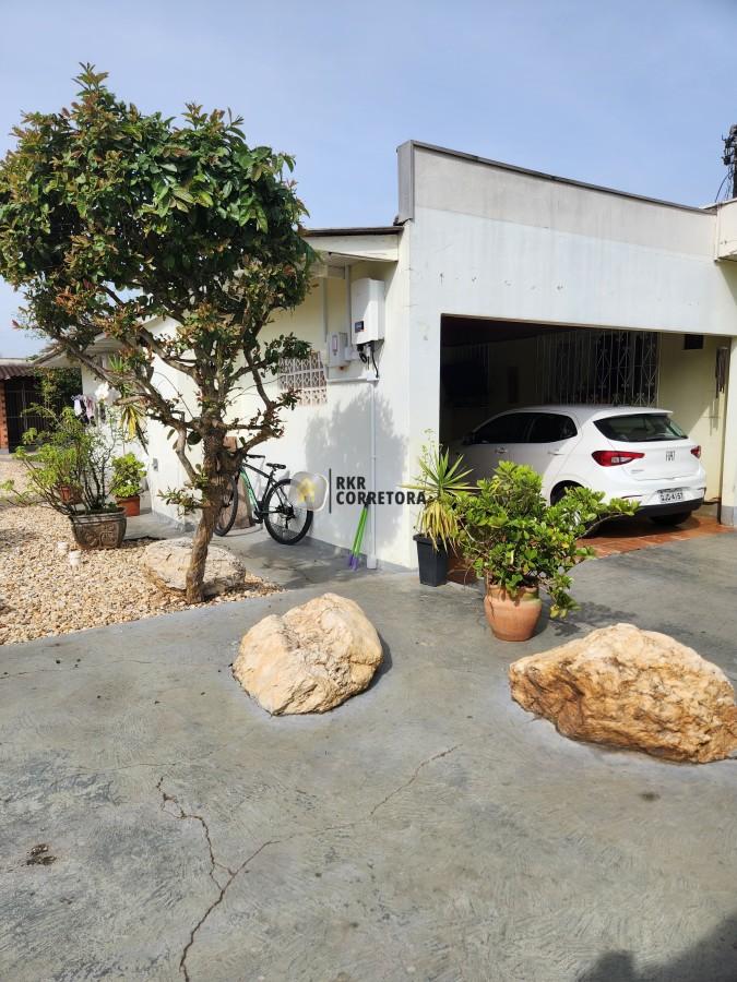Casa de 4 quartos, no bairro Jardim Maluche, em Brusque | Eu Corretor