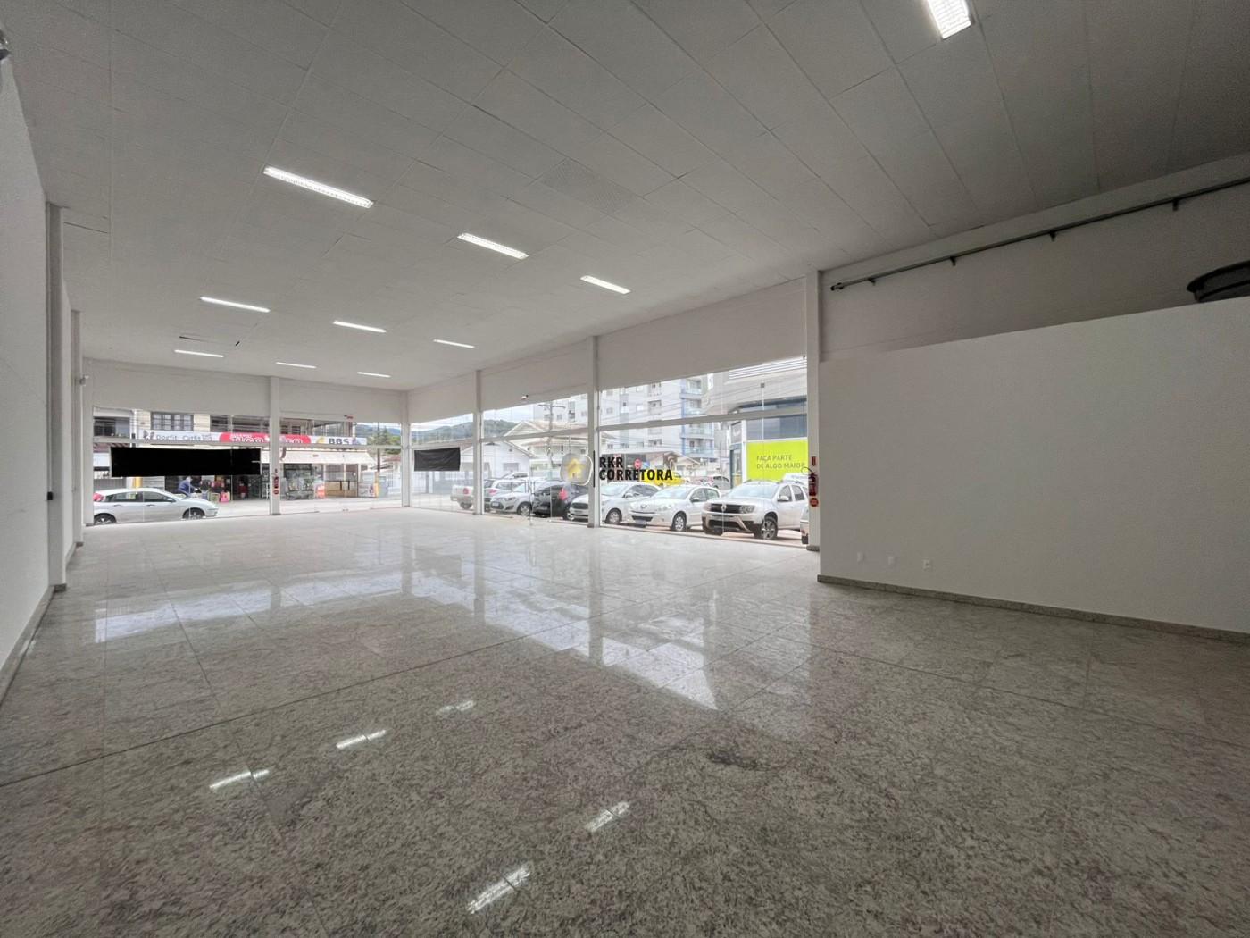 Sala Comercial de 250m² no bairro Santa Rita, em Brusque | Eu Corretor