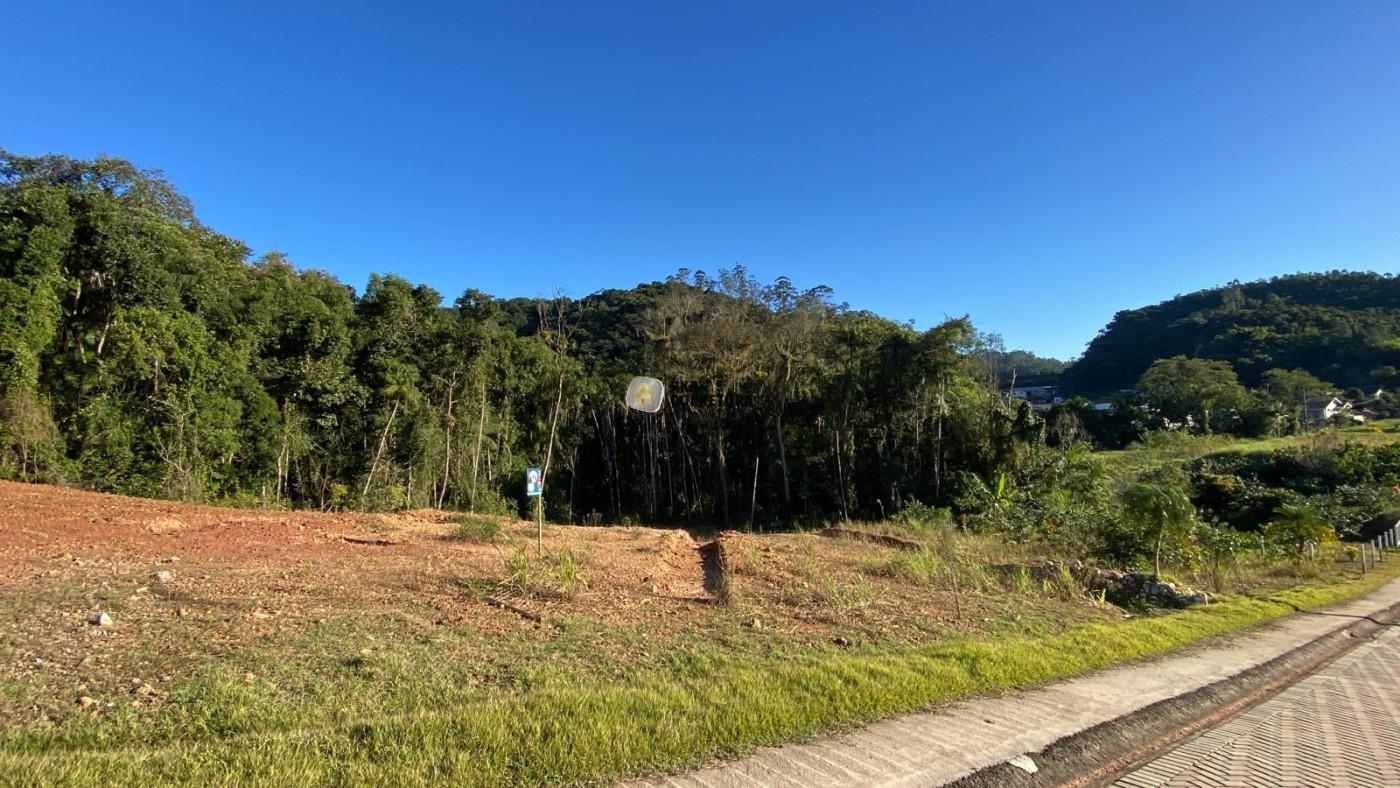 Lote/Terreno de 338m² no bairro Bateas, em Brusque | Eu Corretor