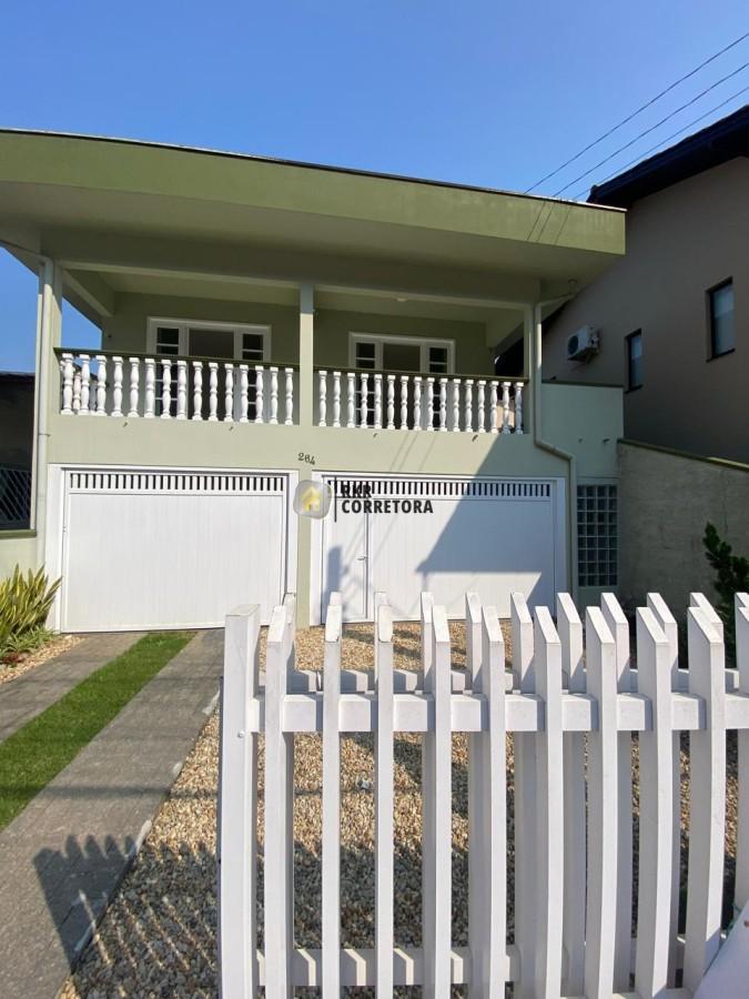 Casa de 3 quartos, 296m² no bairro Jardim Maluche, em Brusque | Eu Corretor