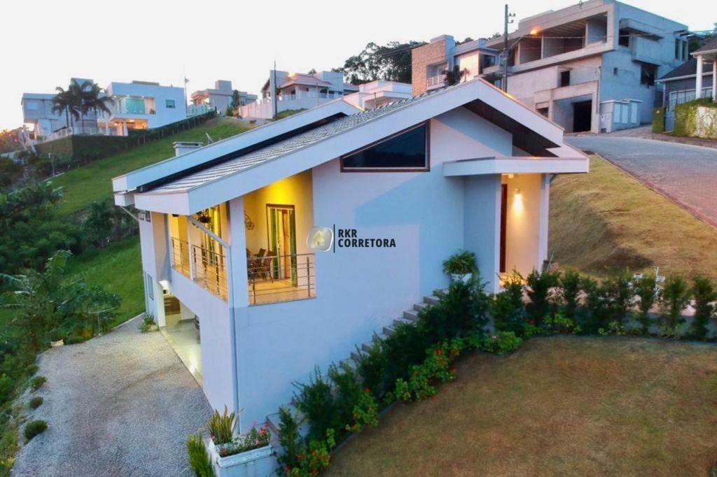 Casa de 4 quartos, 250m² no bairro Imigrantes, em Guabiruba | Eu Corretor