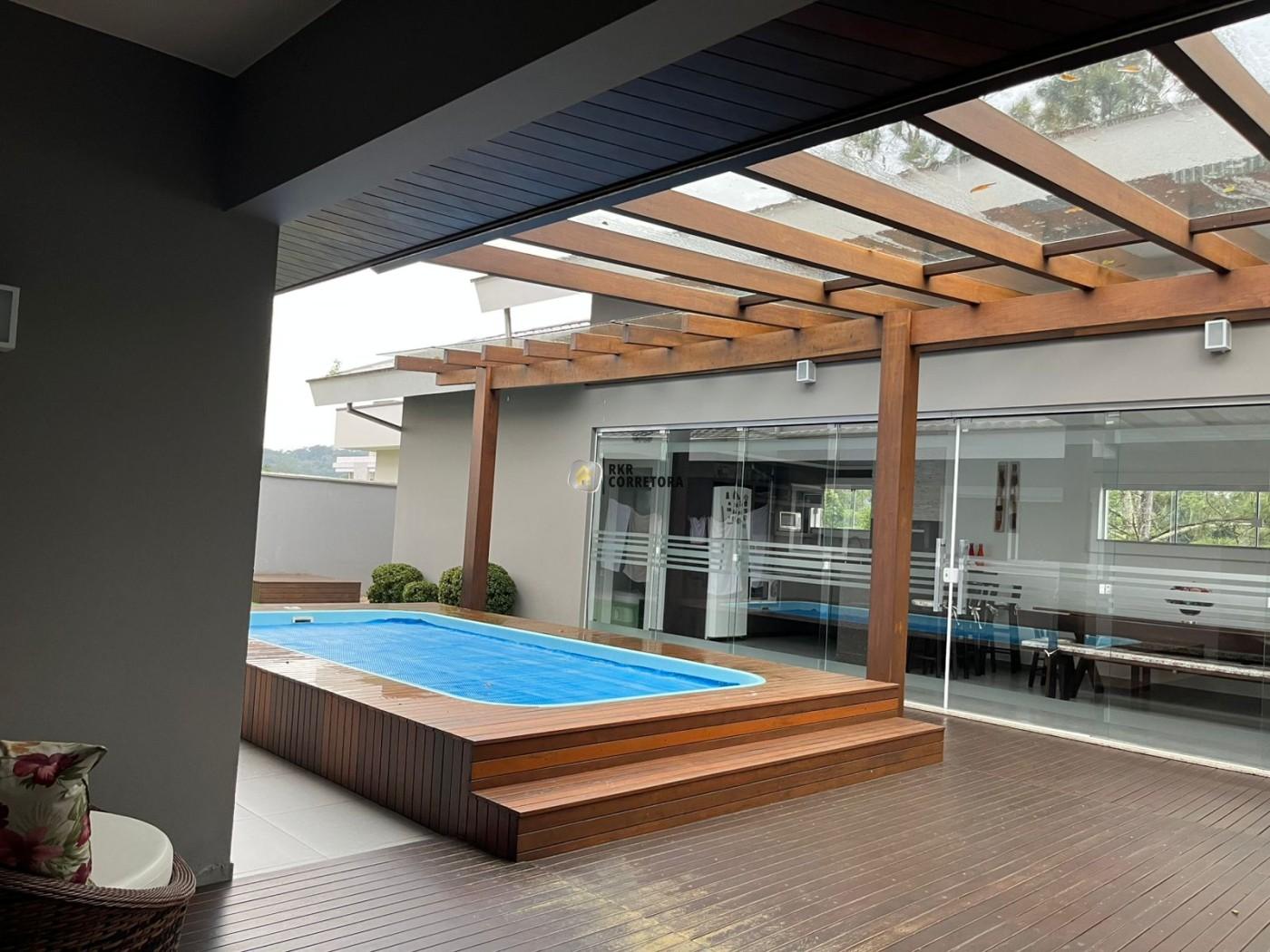 Casa de 4 quartos, 349m² no bairro SOUZA CRUZ, em Brusque | Eu Corretor