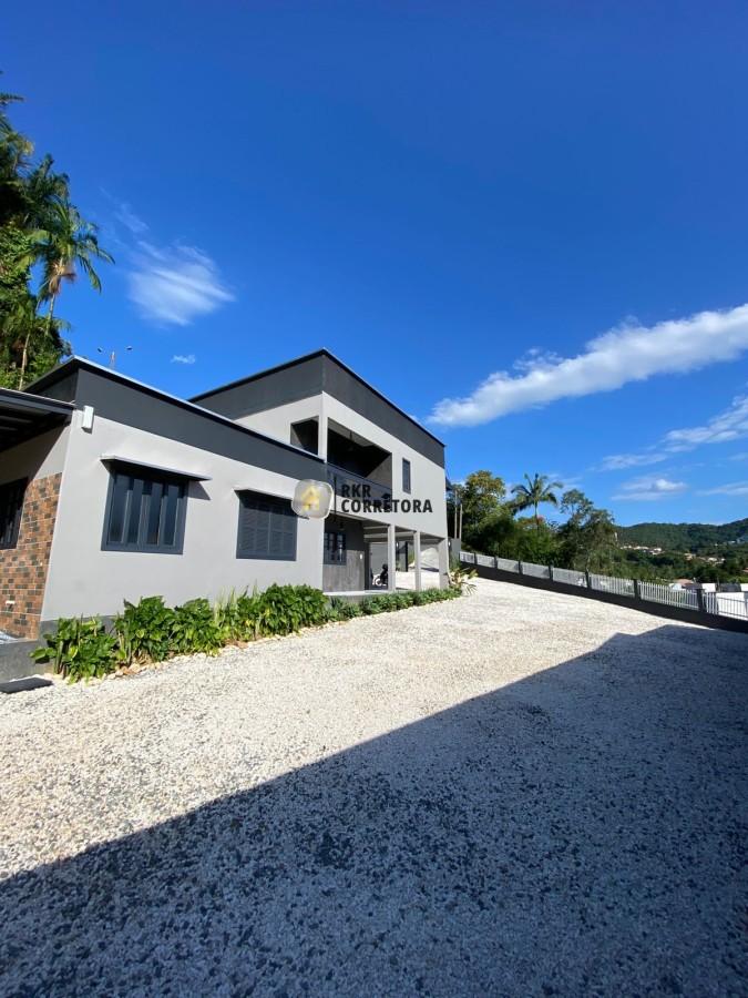 Casa de 3 quartos, 175m² no bairro ÁGUAS CLARAS, em Brusque | Eu Corretor