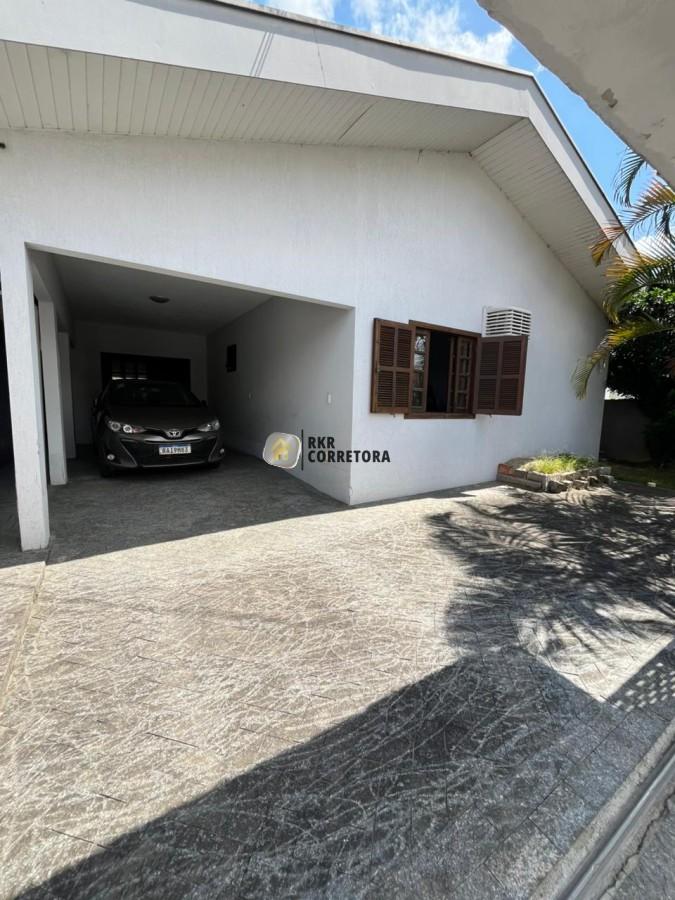 Casa de 261m² no bairro São Luíz, em Brusque | Eu Corretor