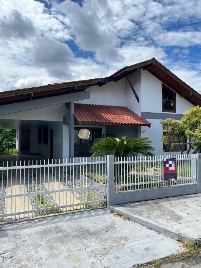 Casa de 3 quartos, 249m² no bairro Guarani, em Brusque | Eu Corretor