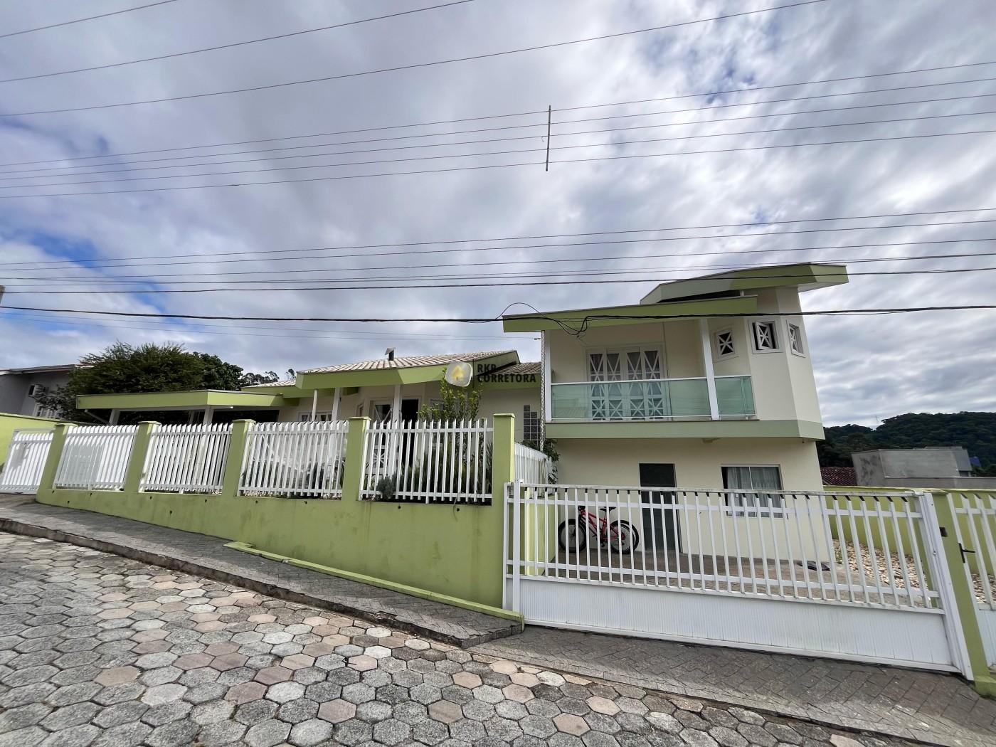 Casa de 3 quartos, no bairro Steffen, em Brusque | Eu Corretor