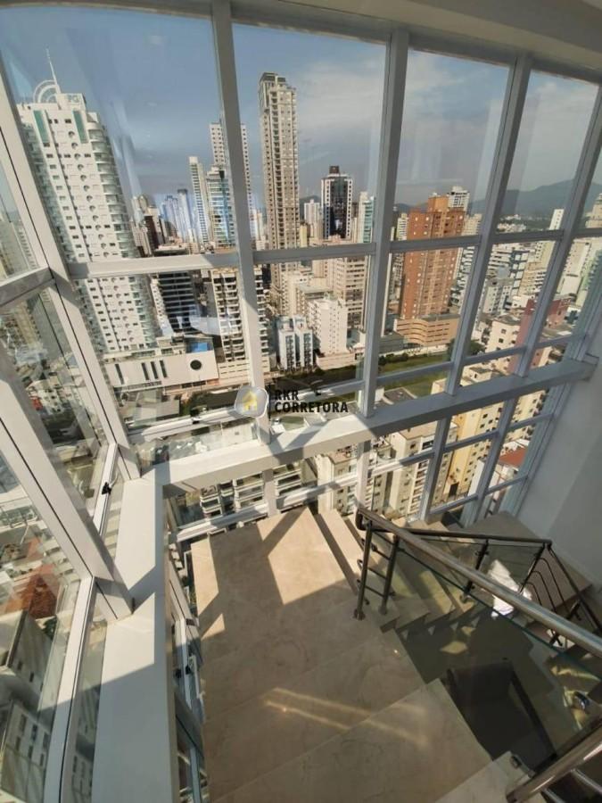 Apartamento de 240m² no bairro CENTRO, em Balneário Camboriú | Eu Corretor